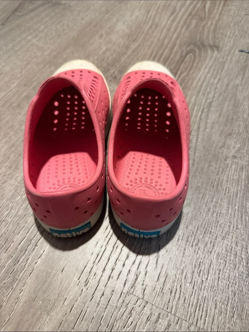 Native Kids Slip-On Water Shoes in Coral